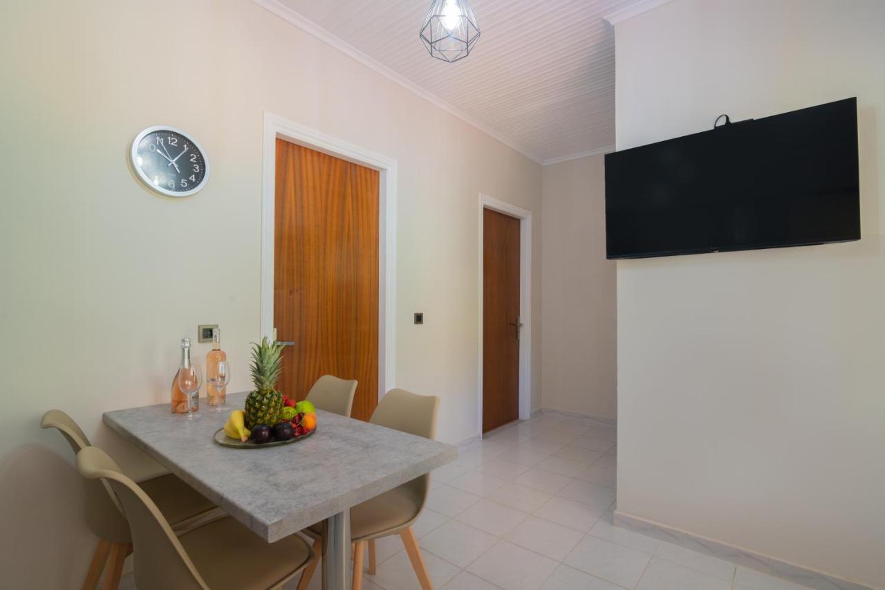 Arokaria Apartment Alykanas  Eksteriør billede